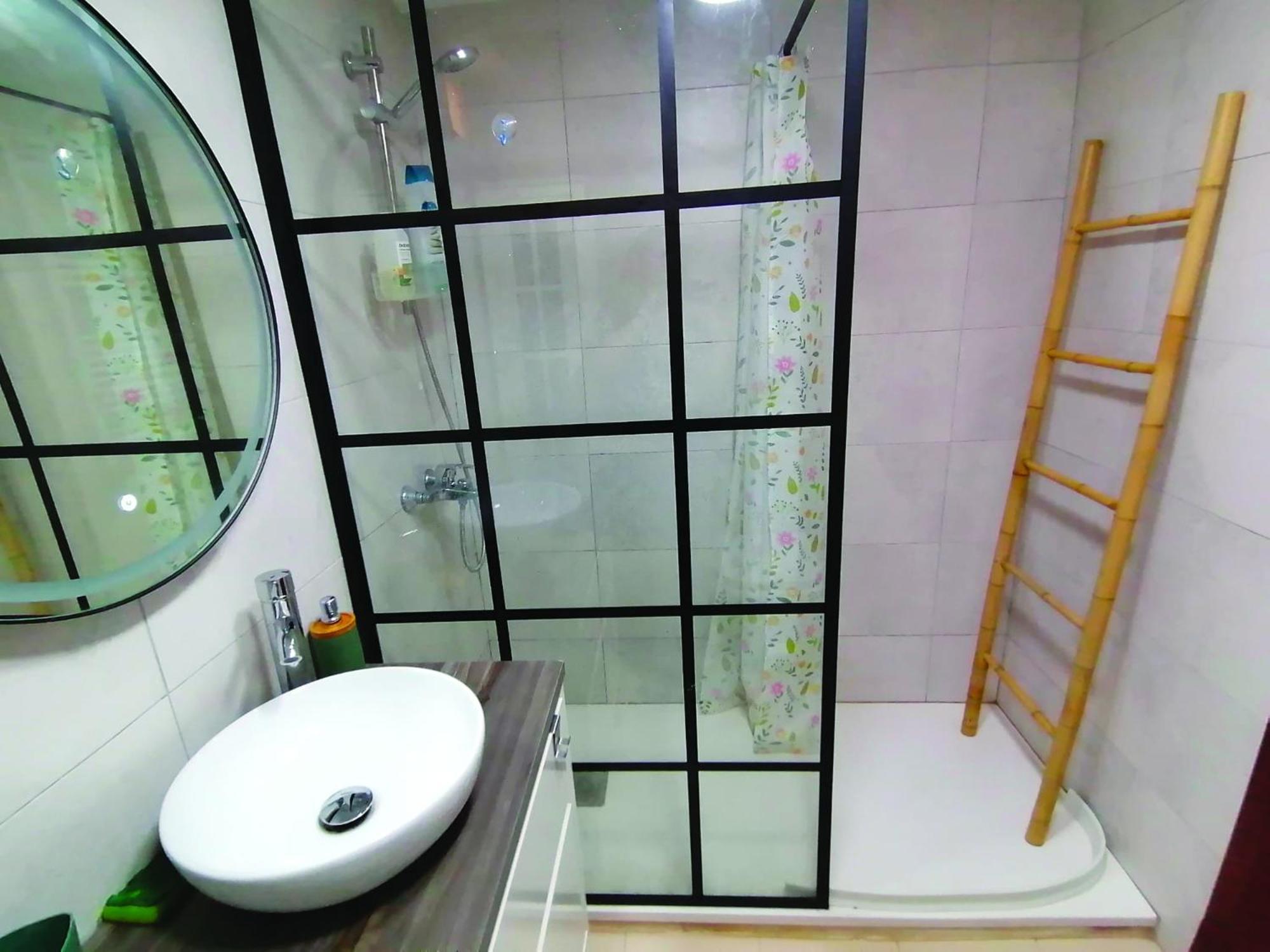 Appartement Au Centre D'Alicante Buitenkant foto
